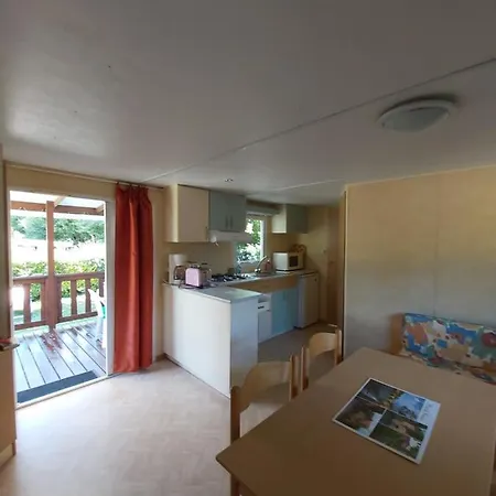 Bungalow Dans Un Camping De Charme
